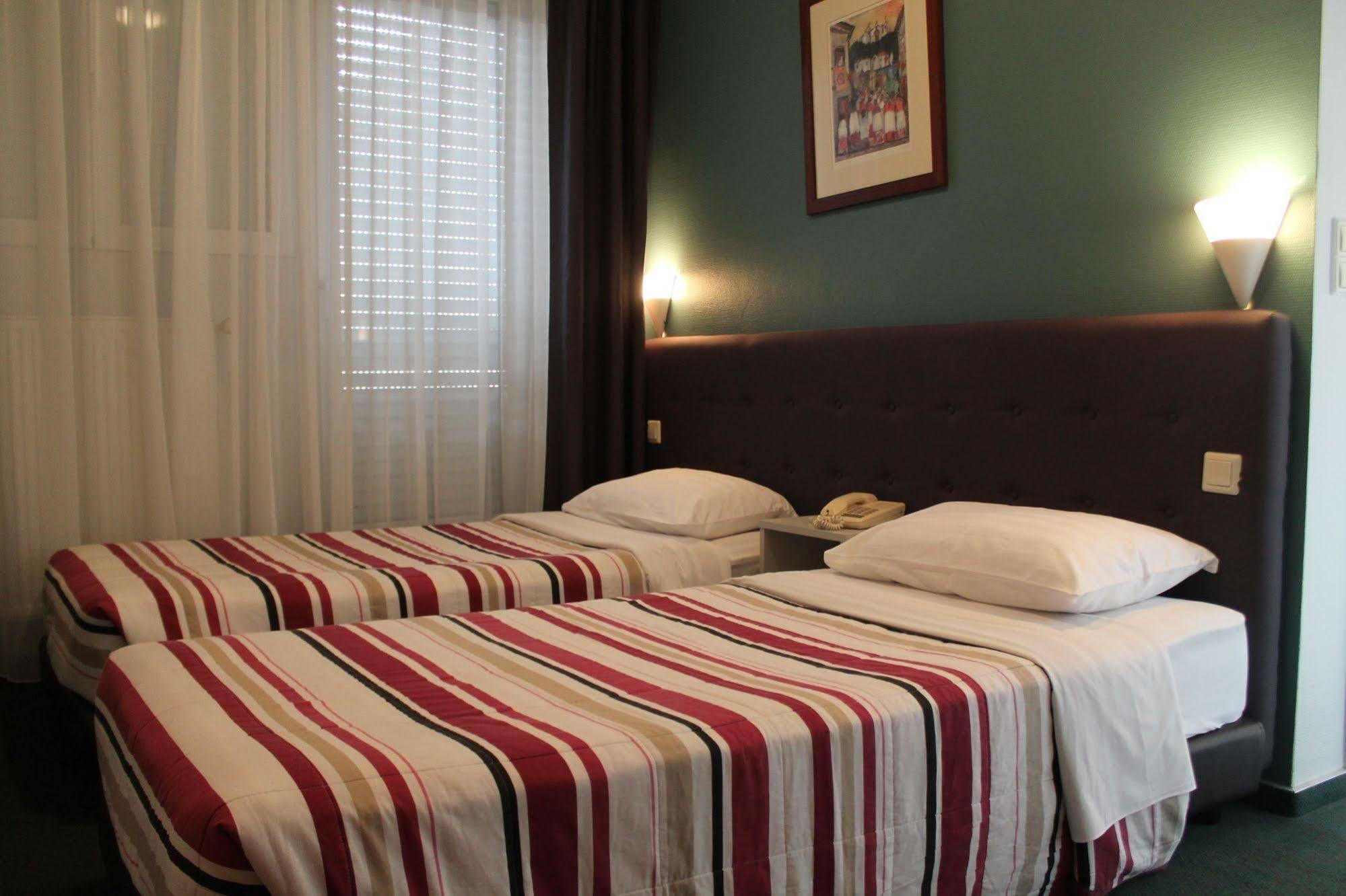 Yasha Hotel Luxembourg Ngoại thất bức ảnh